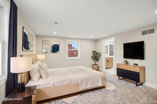 327 Normandy Road, Royal Oak, MI 48073