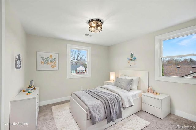 327 Normandy Road, Royal Oak, MI 48073