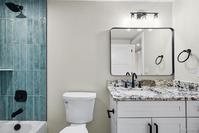 327 Normandy Road, Royal Oak, MI 48073