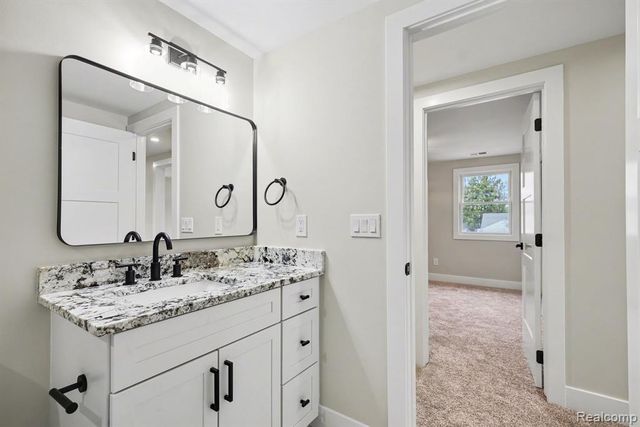 327 Normandy Road, Royal Oak, MI 48073