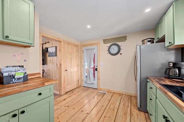 336 New Hampton Road, Franklin, NH 03235