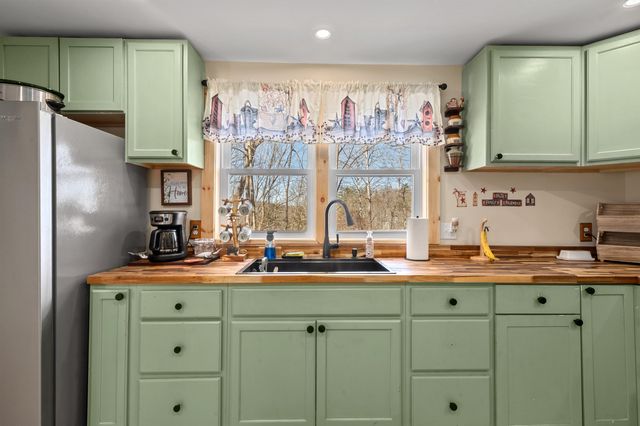 336 New Hampton Road, Franklin, NH 03235