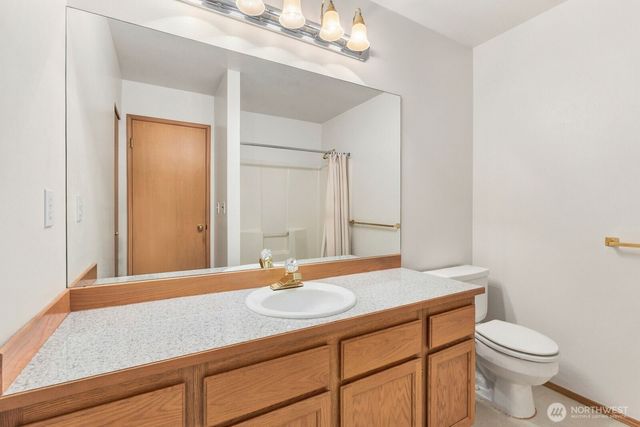15928 Larch Way, Lynnwood, WA 98087