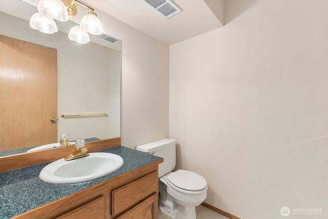 15928 Larch Way, Lynnwood, WA 98087