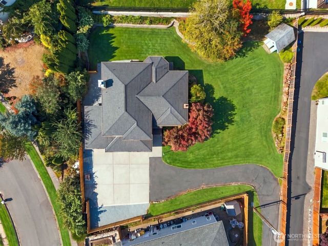 15928 Larch Way, Lynnwood, WA 98087