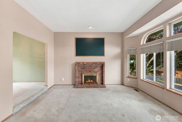15928 Larch Way, Lynnwood, WA 98087