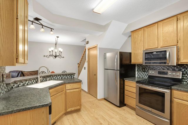 8755 Benson Way, Inver Grove Heights, MN 55076