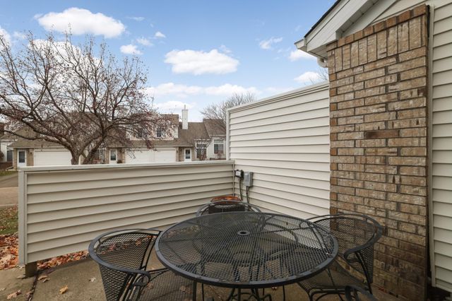 8755 Benson Way, Inver Grove Heights, MN 55076