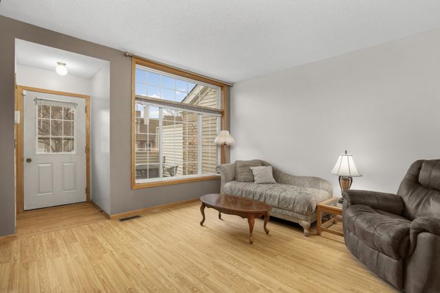 8755 Benson Way, Inver Grove Heights, MN 55076