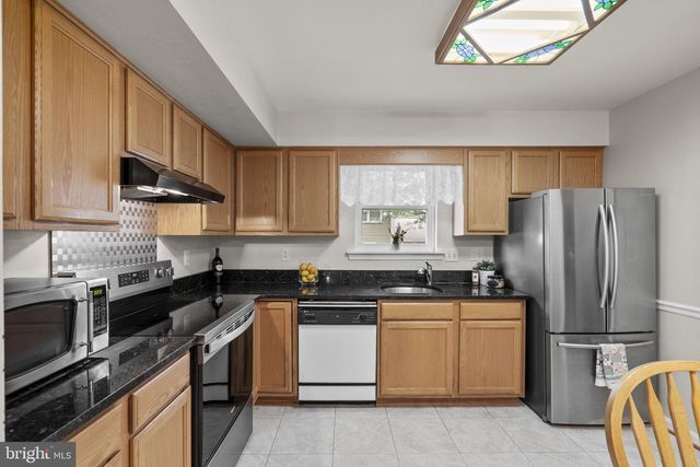 15113 PHILIP LEE RD, Chantilly, VA 20151