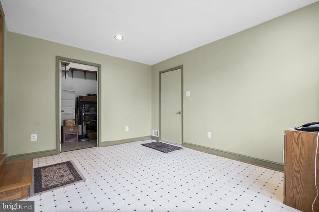 15113 PHILIP LEE RD, Chantilly, VA 20151