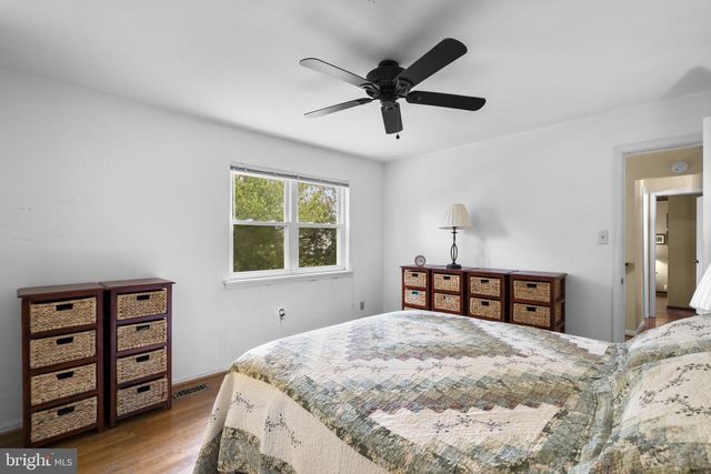 15113 PHILIP LEE RD, Chantilly, VA 20151