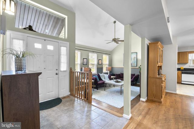 15113 PHILIP LEE RD, Chantilly, VA 20151