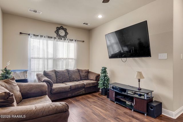 301 Forest Grove Drive, Youngsville, LA 70592