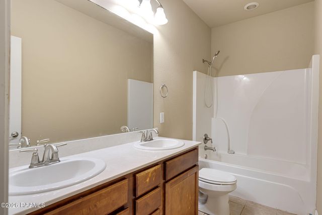 301 Forest Grove Drive, Youngsville, LA 70592