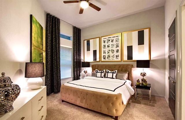 2525 Mccue St Road 545, Houston, TX 77056