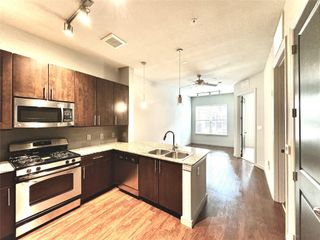 2525 Mccue St Road 545, Houston, TX 77056