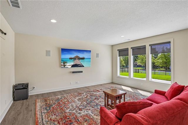 3121 SW Merriam Drive, Lee's Summit, MO 64081