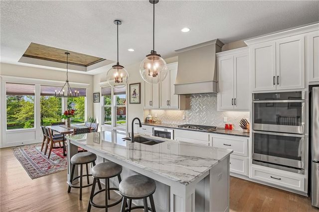 3121 SW Merriam Drive, Lee's Summit, MO 64081