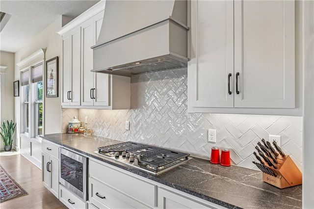 3121 SW Merriam Drive, Lee's Summit, MO 64081