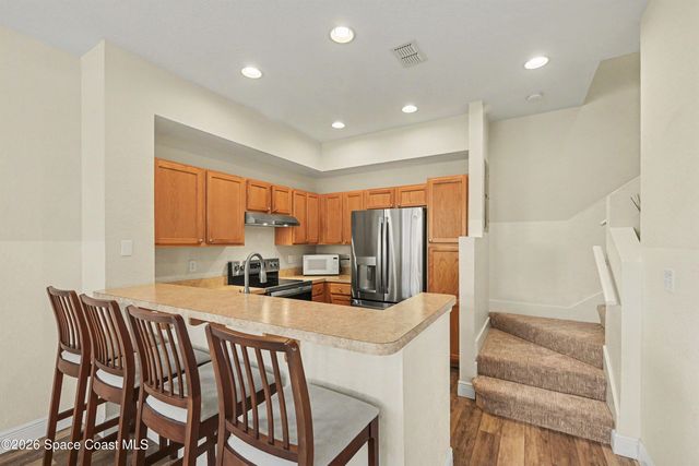 100 Turpial Way 108, Melbourne, FL 32901