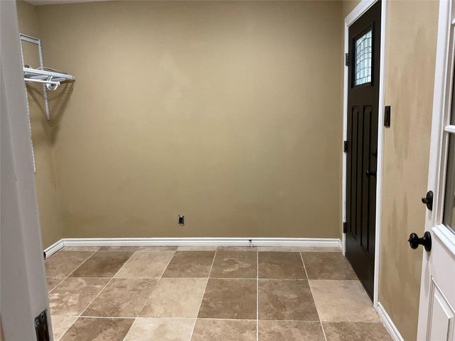 207 S George Street, Victoria, TX 77901