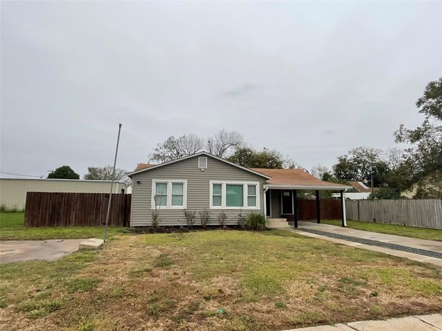 207 S George Street, Victoria, TX 77901