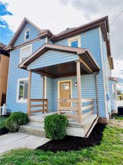 1202 Vine St, Connellsville, PA 15425