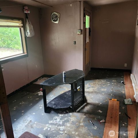 1638 108th Street S, Tacoma, WA 98444