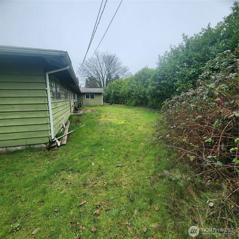 1638 108th Street S, Tacoma, WA 98444