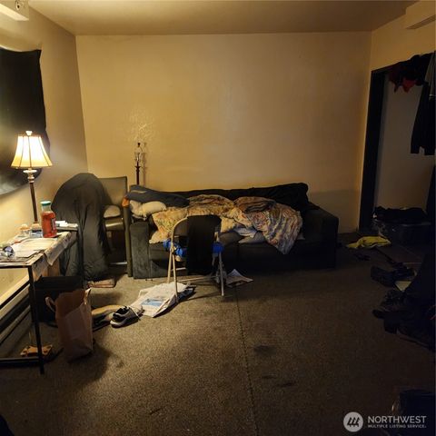 1638 108th Street S, Tacoma, WA 98444