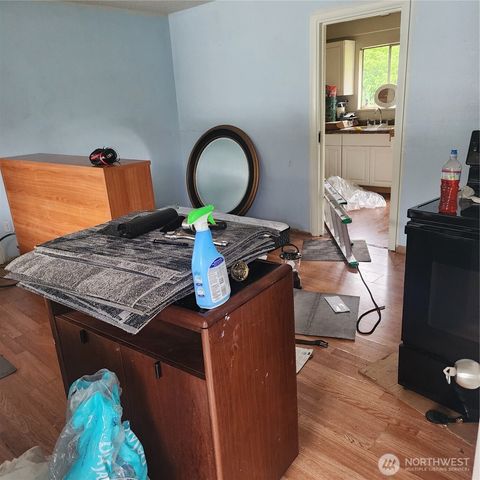 1638 108th Street S, Tacoma, WA 98444