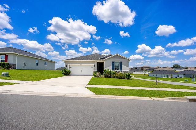 3349 PINK OLEANDER AVENUE, Mascotte, FL 34753