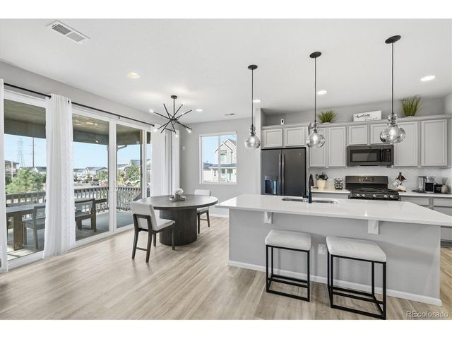 8029 Adams Fork Ave, Littleton, CO 80125