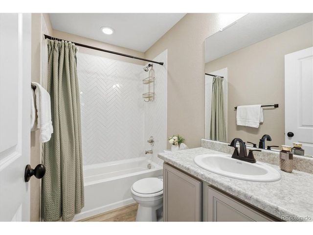 8029 Adams Fork Ave, Littleton, CO 80125