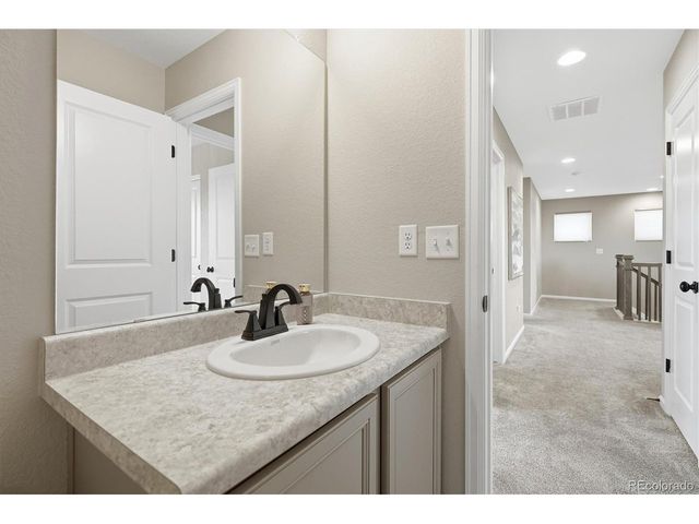 8029 Adams Fork Ave, Littleton, CO 80125