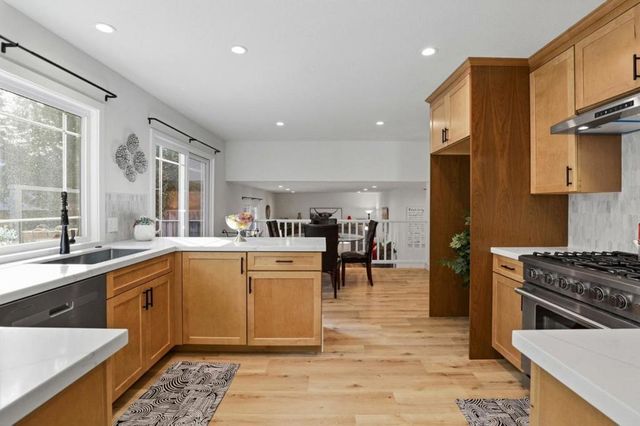 750 W 9th Street, Gilroy, CA 95020