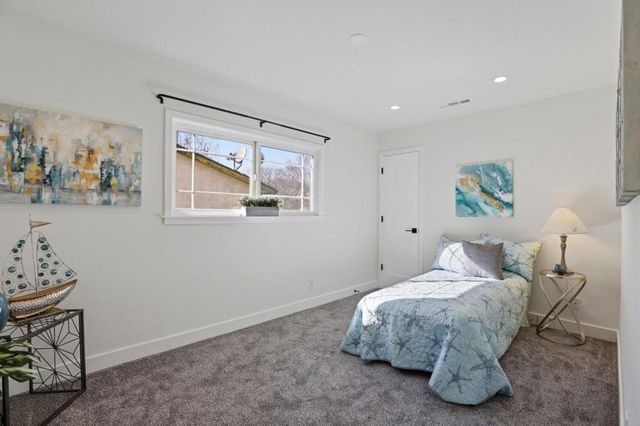 750 W 9th Street, Gilroy, CA 95020