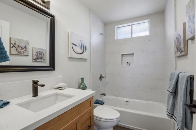 750 W 9th Street, Gilroy, CA 95020