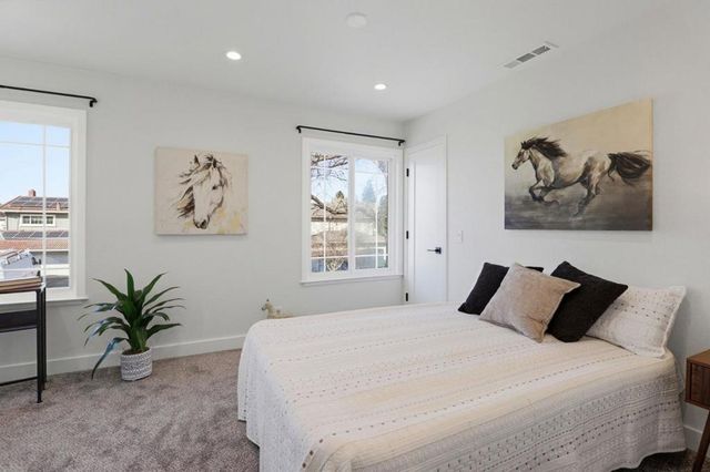 750 W 9th Street, Gilroy, CA 95020