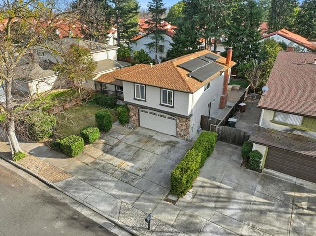 750 W 9th Street, Gilroy, CA 95020