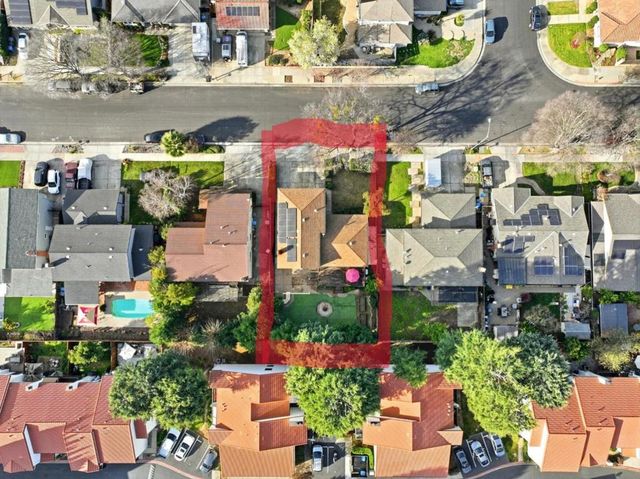 750 W 9th Street, Gilroy, CA 95020