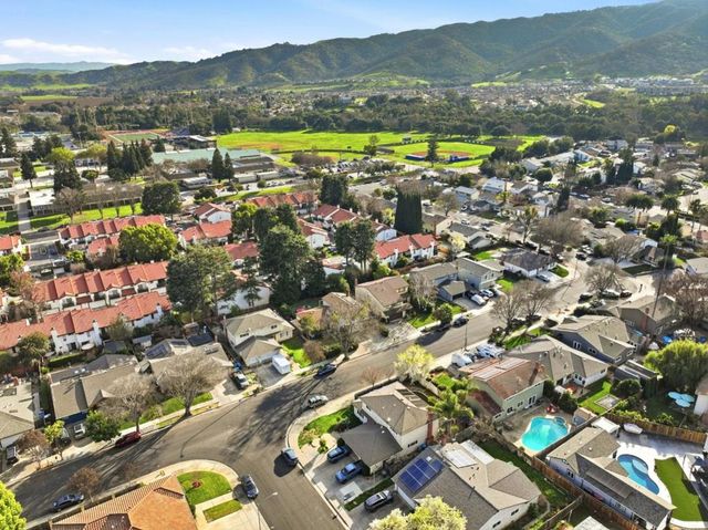 750 W 9th Street, Gilroy, CA 95020