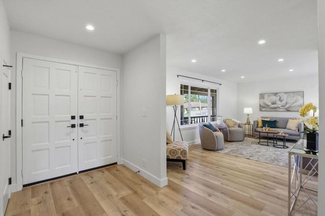 750 W 9th Street, Gilroy, CA 95020