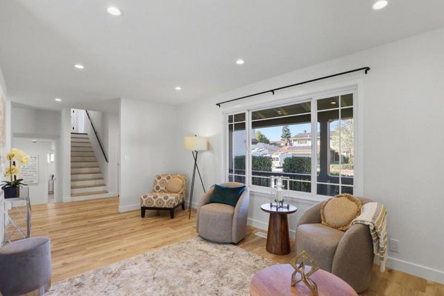 750 W 9th Street, Gilroy, CA 95020