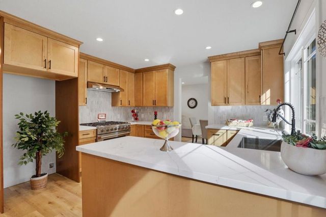 750 W 9th Street, Gilroy, CA 95020