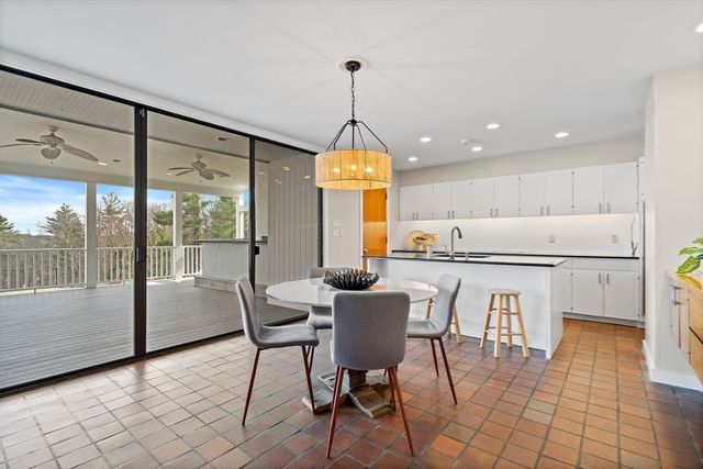 16 Huckleberry Hill Road, Lincoln, MA 01773