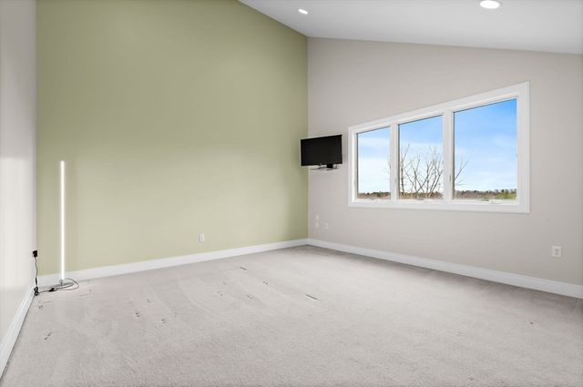 16 Huckleberry Hill Road, Lincoln, MA 01773