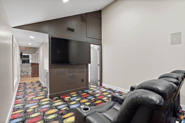 16 Huckleberry Hill Road, Lincoln, MA 01773