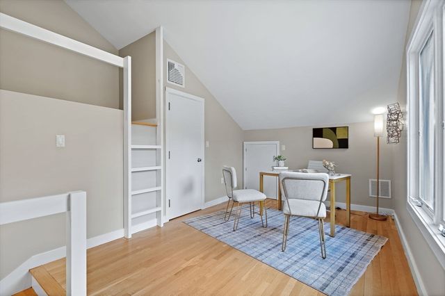 16 Huckleberry Hill Road, Lincoln, MA 01773